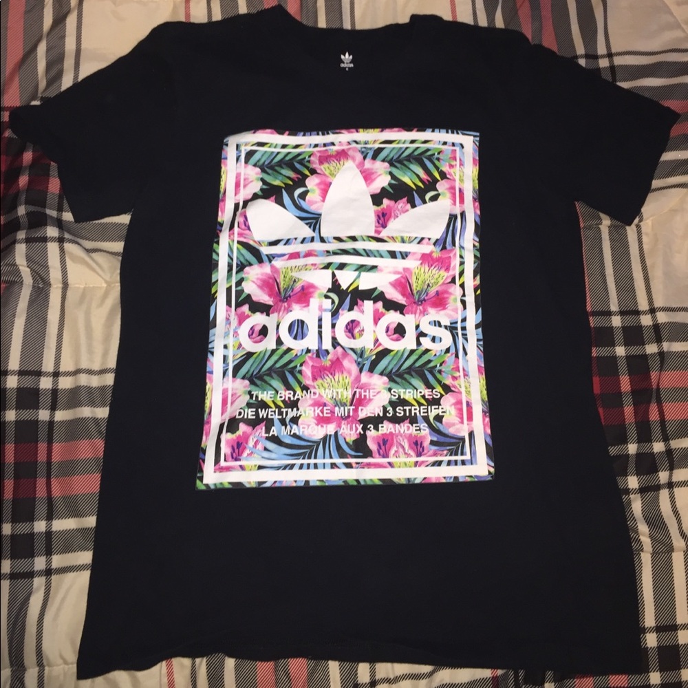 Adidas tee